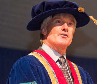 Beefeater Hat Velvet for Academic Regalia "Tudor Bonnet"
